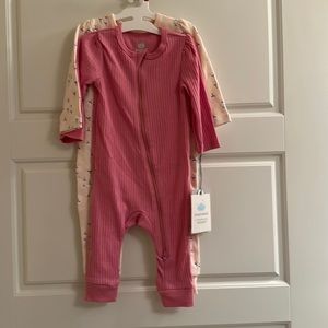 2pack baby girl rompers. 3-6 months.